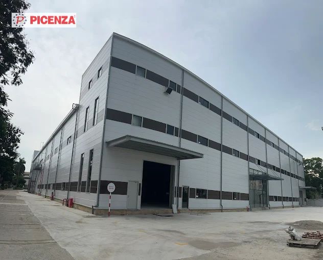 Quý đối tác, đại lý tới thăm quan nhà máy Picenza
